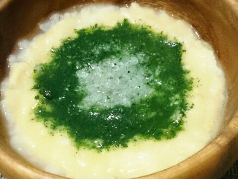 【離乳食中期】小松菜としらすのおかゆ